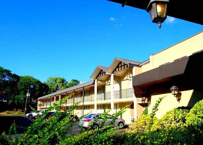 West Gate Inn Nyack